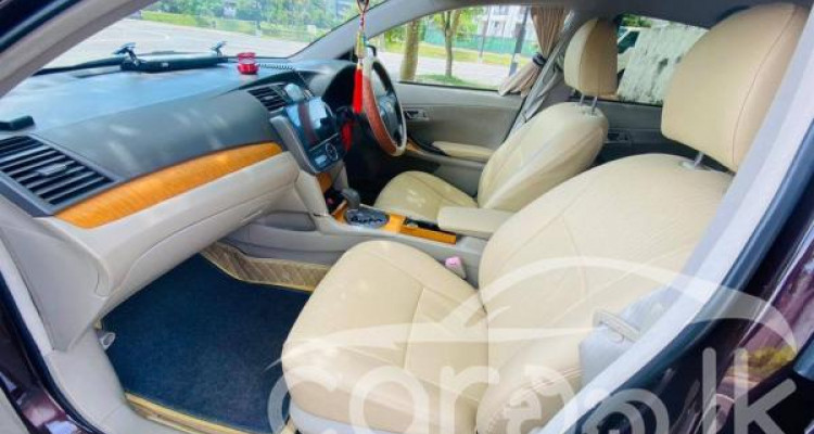 TOYOTA PREMIO 2007