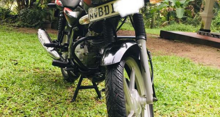 BAJAJ DISCOVER 125 2015