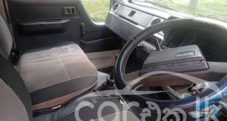 TOYOTA HIACE 1993