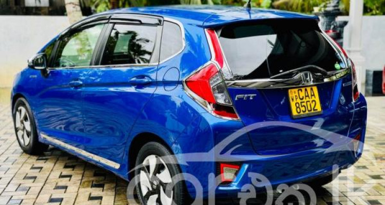 HONDA FIT GP5 2013