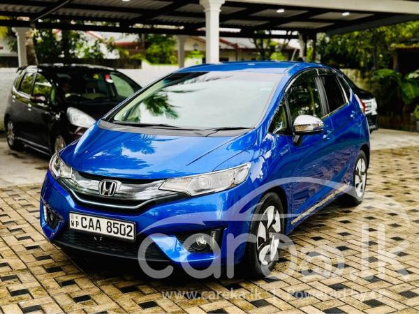 HONDA FIT GP5 2013