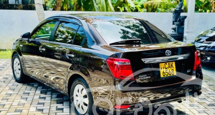 TOYOTA AXIO 2015