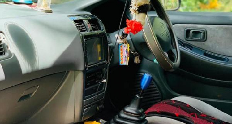 NISSAN PRESEA 1998