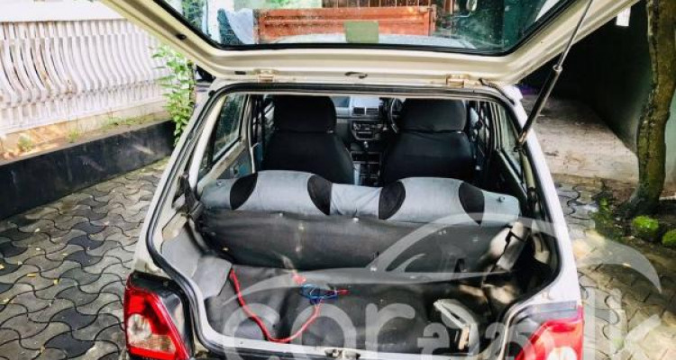 SUZUKI MARUTI 800 2005
