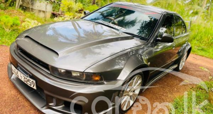 MITSUBISHI GALANT 2001