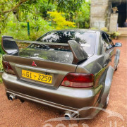MITSUBISHI GALANT 2001