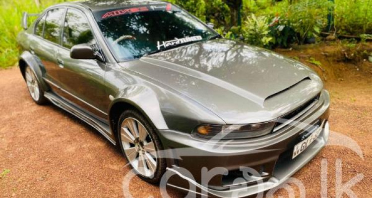 MITSUBISHI GALANT 2001