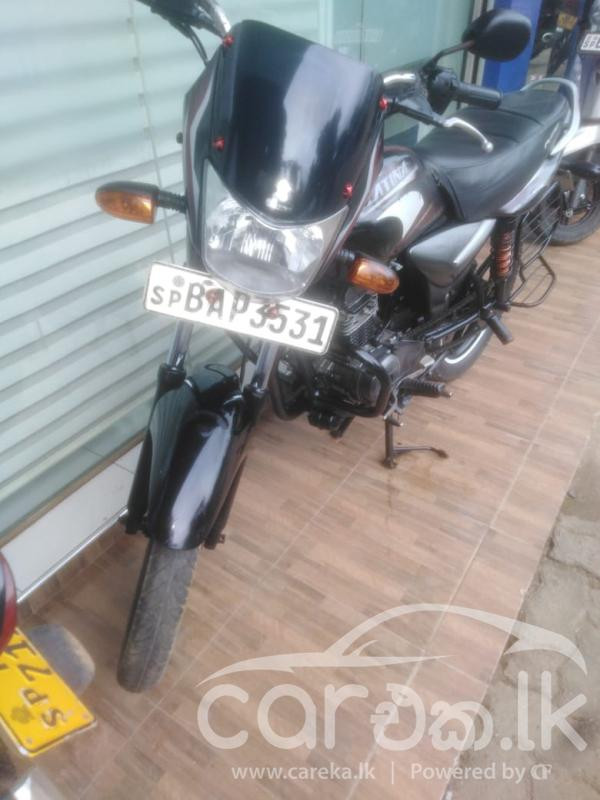 BAJAJ PLATINA 2013
