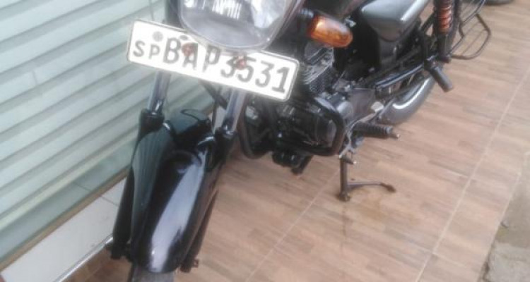 BAJAJ PLATINA 2013