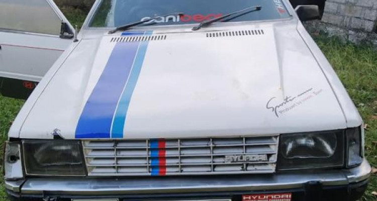 HYUNDAI STELLAR 1987