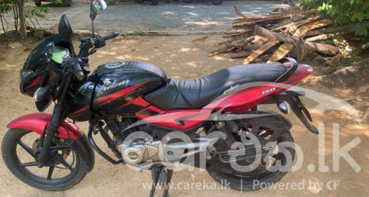 BAJAJ PULSAR 150 2015