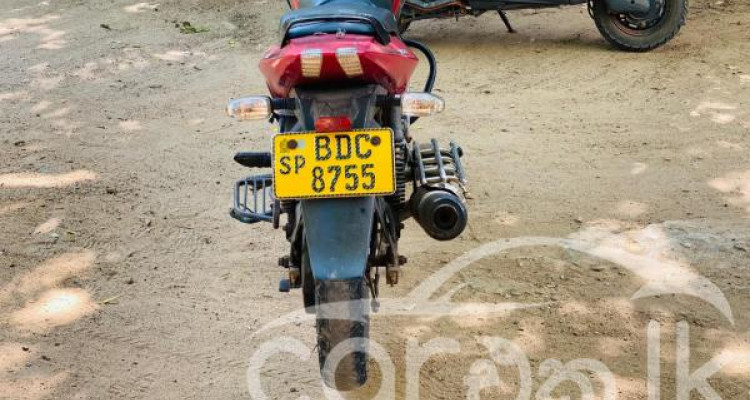 BAJAJ PULSAR 150 2015