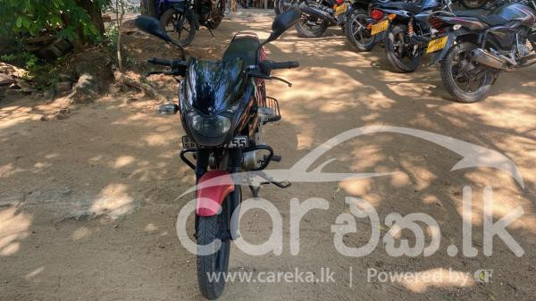 BAJAJ PULSAR 150 2015