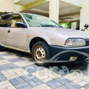NISSAN AVENIR 1996