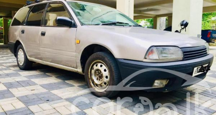 NISSAN AVENIR 1996