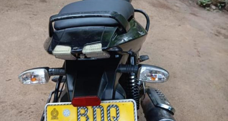 BAJAJ PULSAR 2015