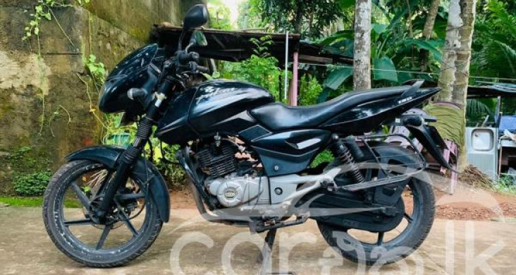 BAJAJ PULSAR 2015
