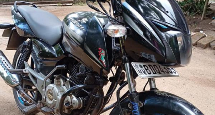 BAJAJ PULSAR 2015