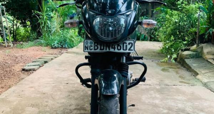 BAJAJ PULSAR 2015
