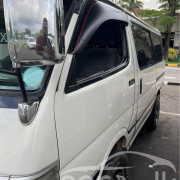 TOYOTA DOLPHIN LH103 1995
