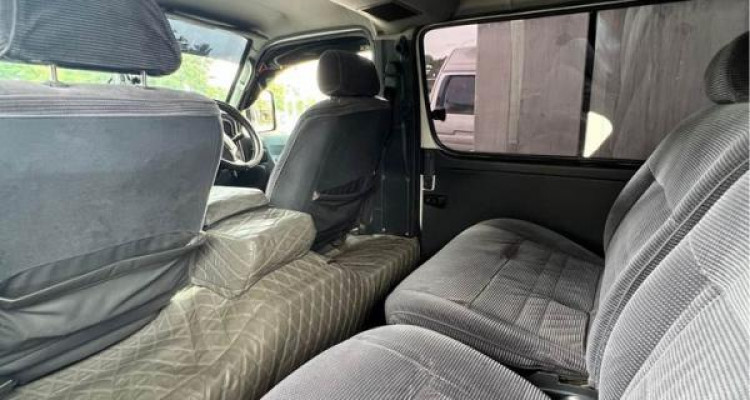 TOYOTA DOLPHIN LH103 1995