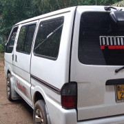 NISSAN VANETTE 1998