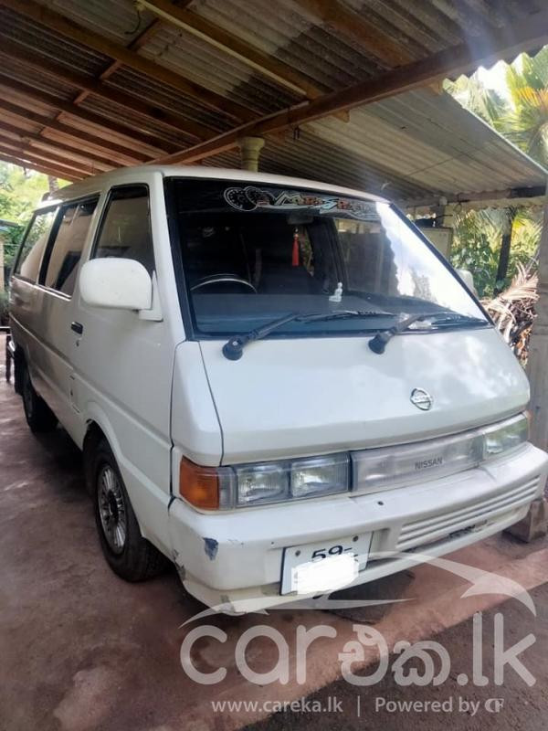 NISSAN LARGO 1990