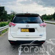 NISSAN X TRAIL 2015