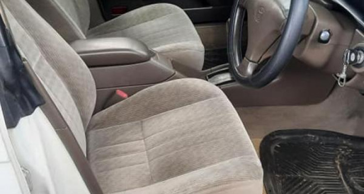 TOYOTA VISTA 1995