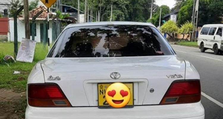 TOYOTA VISTA 1995