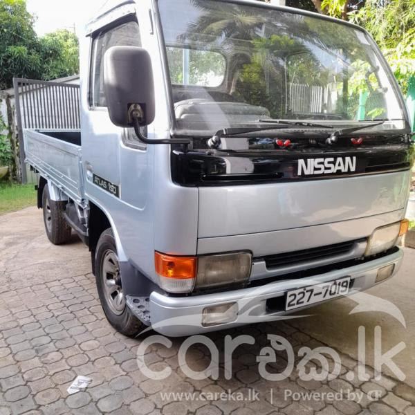 NISSAN ATLAS 1996