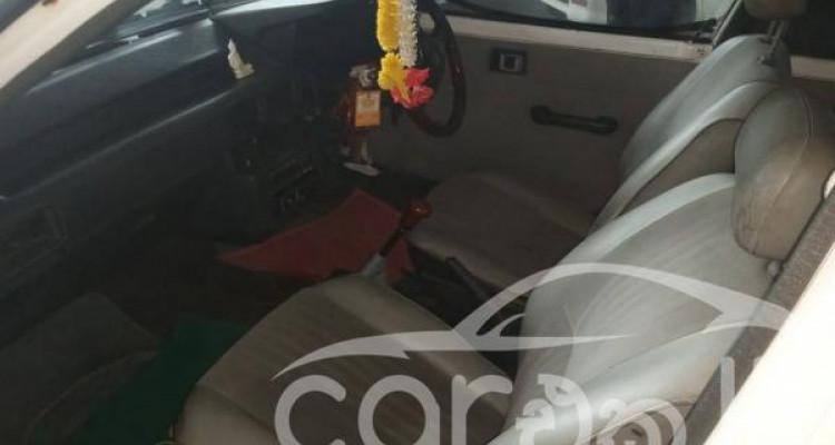 TOYOTA COROLLA 1989