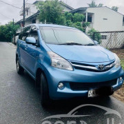 TOYOTA AVANZA 2012