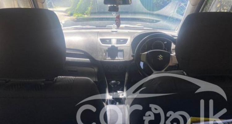 SUZUKI SWIFT 2011