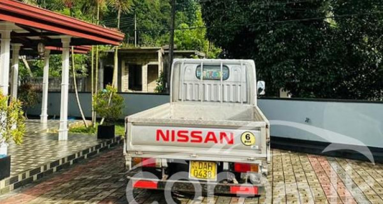 NISSAN ATLAS 2019