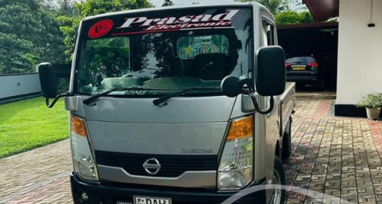 NISSAN ATLAS 2019
