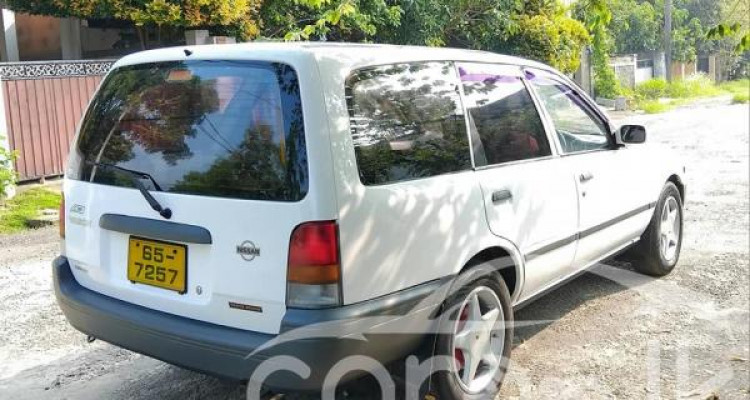 NISSAN AD WAGON 1996