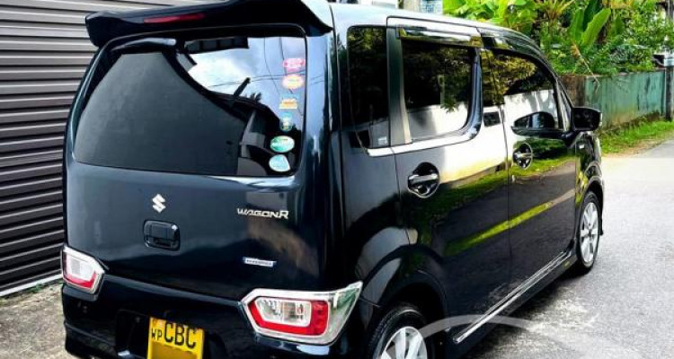 SUZUKI WAGON R FZ 2017