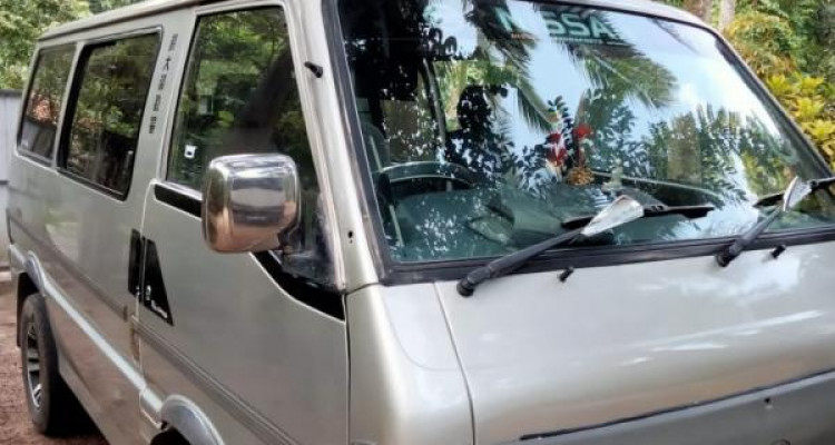 NISSAN VANETTE 1998