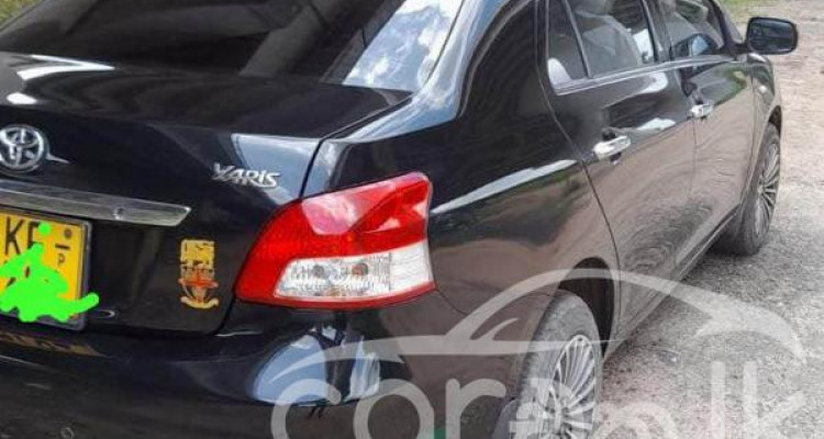TOYOTA YARIS 2007