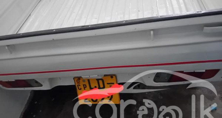 MITSUBISHI MINICAB 2007