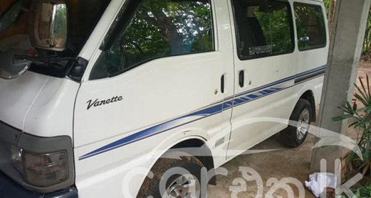 NISSAN VANETTE 2000