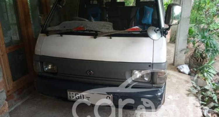 NISSAN VANETTE 2000