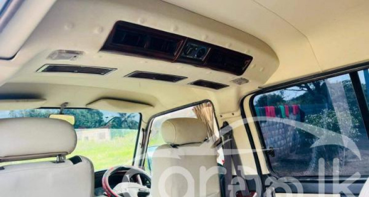 NISSAN CARAVAN 1998