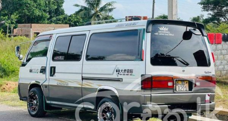 NISSAN CARAVAN 1998