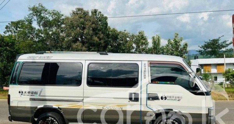 NISSAN CARAVAN 1998