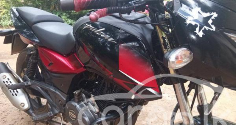 BAJAJ PULSAR 150 2018