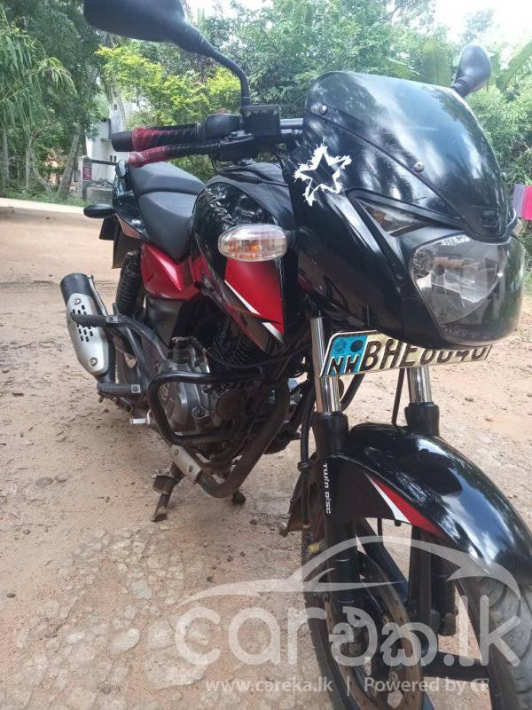 BAJAJ PULSAR 150 2018