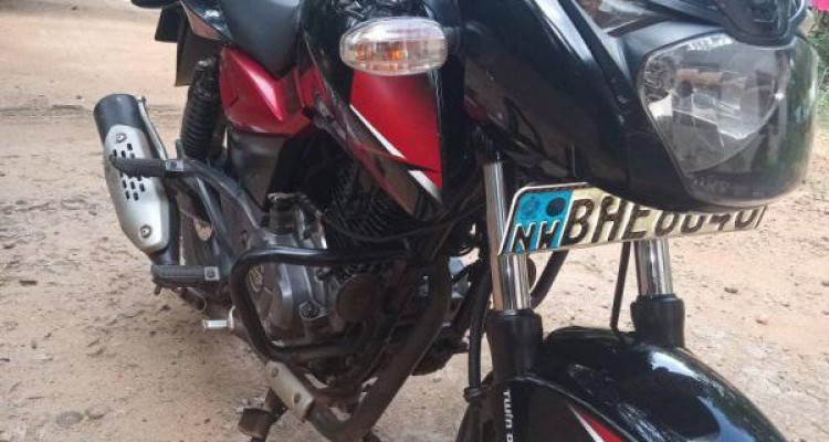 BAJAJ PULSAR 150 2018