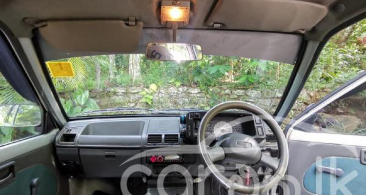 SUZUKI MARUTI 800 2012